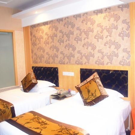 Puxi New Century Hotel 샹하이 외부 사진