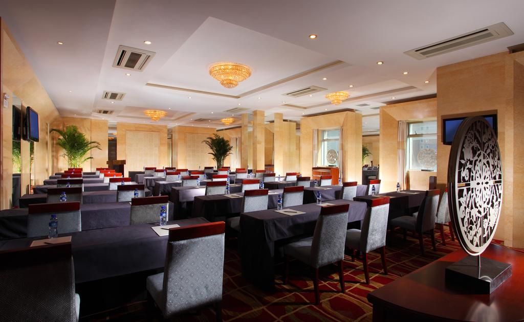 Puxi New Century Hotel 샹하이 외부 사진