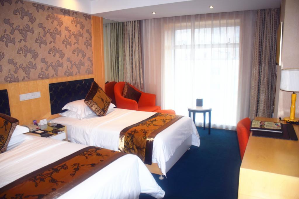 Puxi New Century Hotel 샹하이 외부 사진