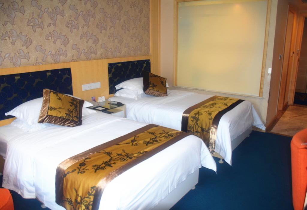 Puxi New Century Hotel 샹하이 외부 사진