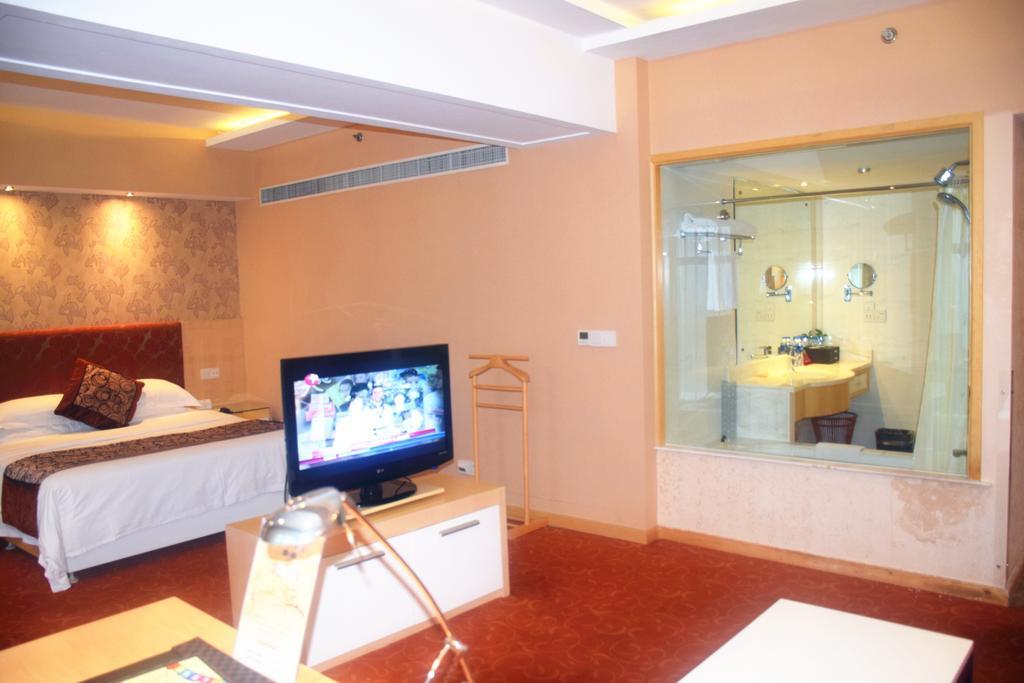 Puxi New Century Hotel 샹하이 외부 사진