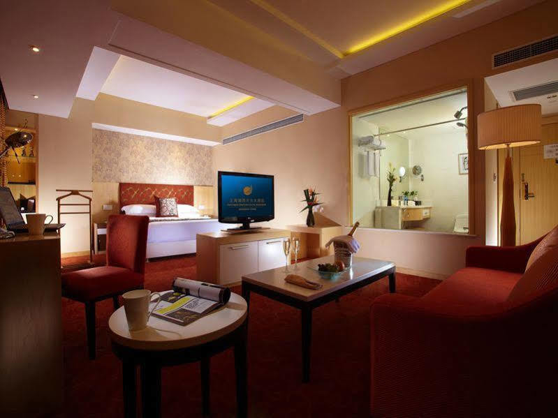 Puxi New Century Hotel 샹하이 외부 사진